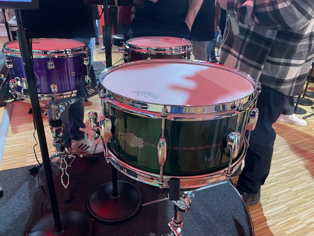 Tama Simon Phillips Mahagoni 1200x resize