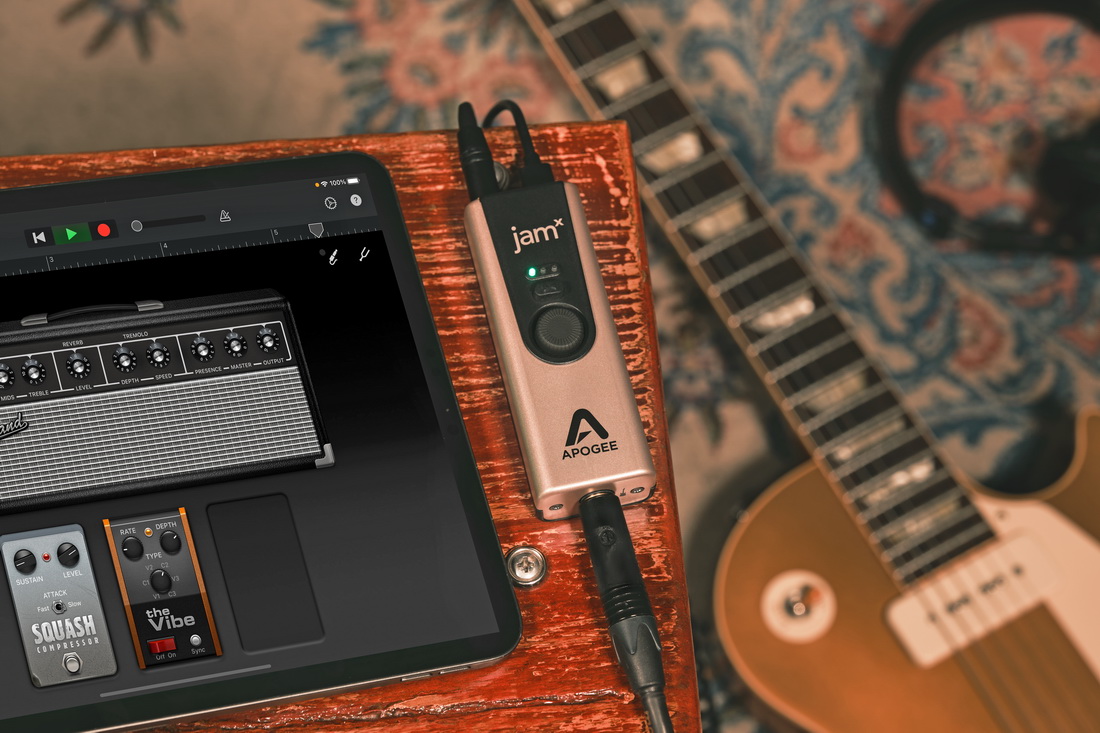Apogee Jam X iPad GarageBand Gold Top 1100x