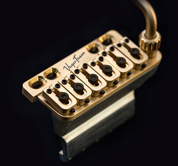 VT1 guitar gold tremolo crop