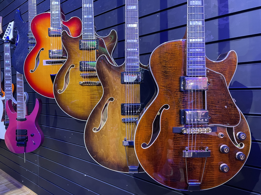 Ibanez Artstar series 02 1100x