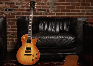 A Gibson kihozta a Slash „Jessica” Les Paul Standard gitárt