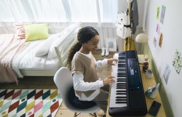 Yamaha PSR-E383, PSR EW-320 és EZ-310 hordozható keyboardok