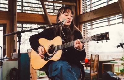 Új csúcskategóriás Yamaha elektroakusztikus gitárok