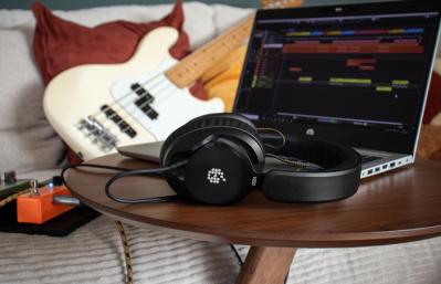 Adam Audio H200 zárt stúdió-fejhallgató – teszt
