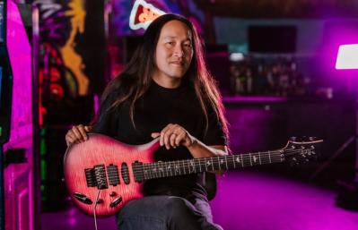 A PRS bemutatta Herman Li Chleo signature gitárjának SE változatát